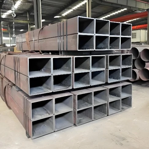 Co to jest stalowa rura kwadratowa i dlaczego jest niezbędna w nowoczesnym budownictwie?